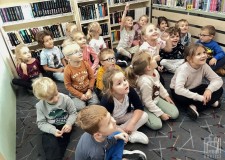 Przejdź do - Dzień Drzewa — relacja z filii Zawodzie 